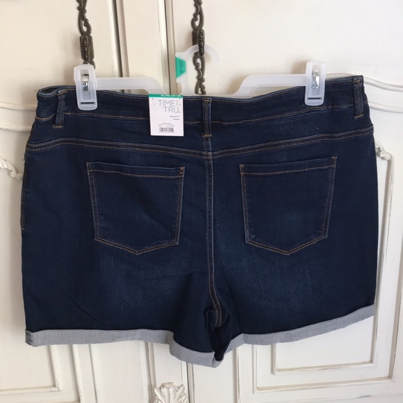 $10 flash sale (24 hr) Plus size denim jean shorts cuff bottom XXL 20 dark denim - Picture 3 of 4